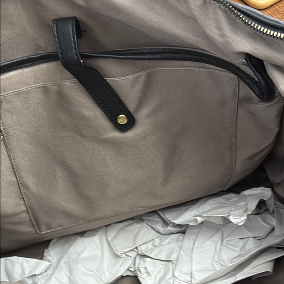 Tutilo Stylish Navy Quilted Tote Bag - Picture 5 of 8